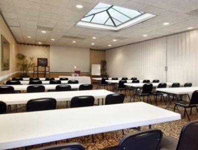 Ramada Conference Center Wilmington Hotel สิ่งอำนวยความสะดวก รูปภาพ